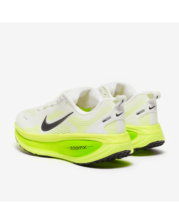 2 NIKE VOMERO 18 ELECTRIC GREEN