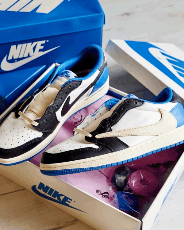 Untitled design NIKE AIR JORDAN 1 LOW X TRAVIS SCOTT BLUE FRAGMENT