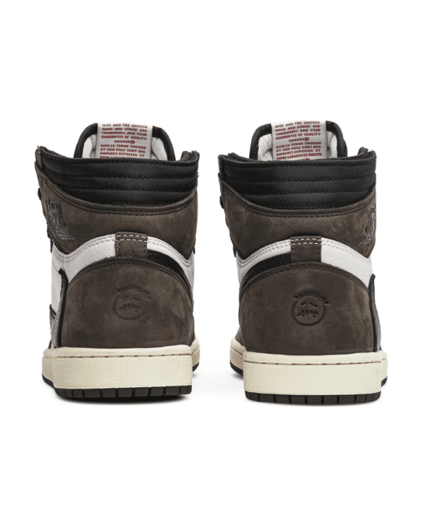 4 NIKE AIR JORDAN 1 RETRO HIGH OG X TRAVIS SCOTT MOCHA