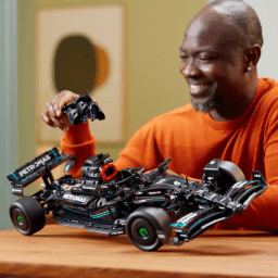 6 LEGO® Mercedes-AMG F1 W14 E Performance 42171 | Technic™